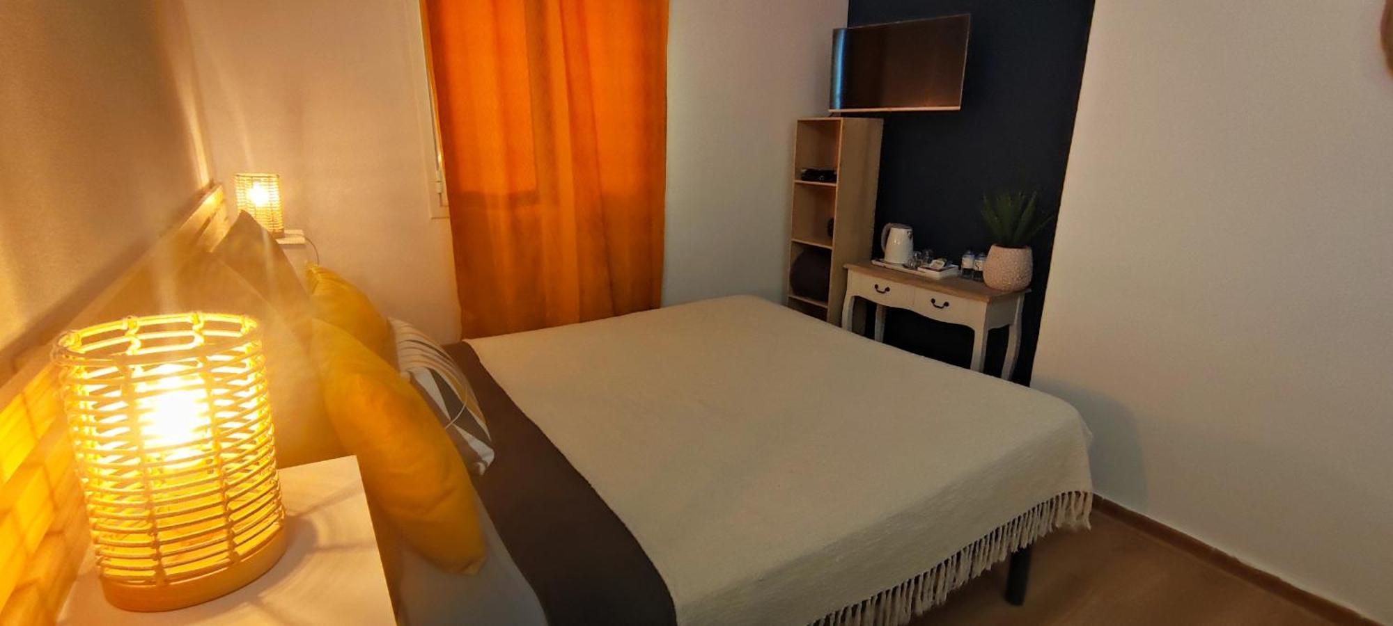 Chambres Isula Bella Figari  Rum bild
