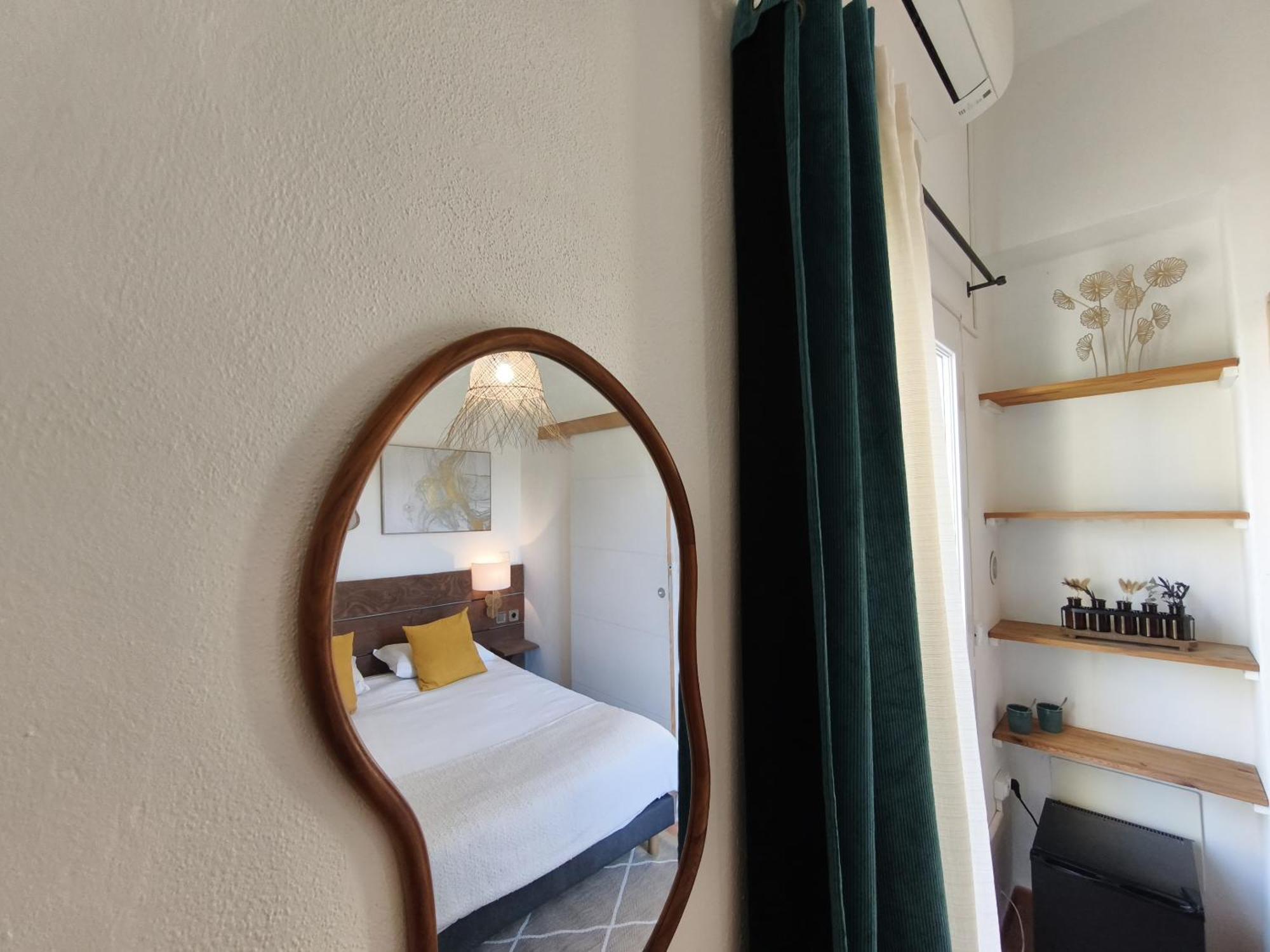 Chambres Isula Bella Figari  Exteriör bild