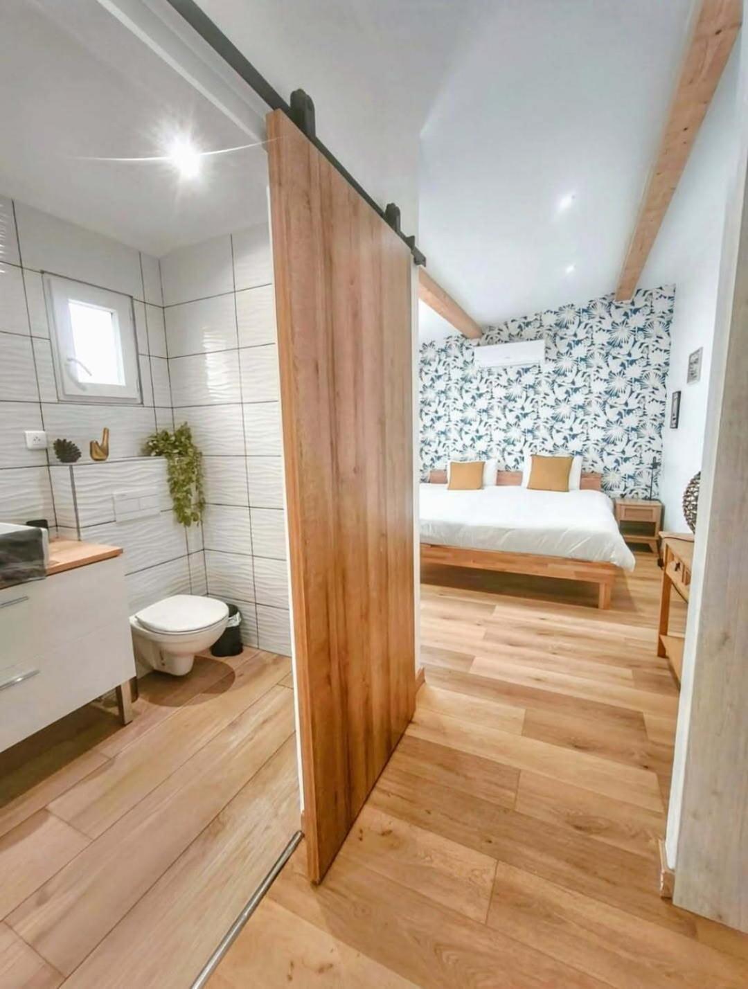 Chambres Isula Bella Figari  Exteriör bild